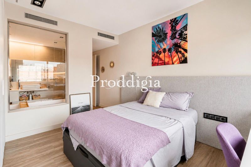 Foto ca979855-3b9f-41d5-af99-37228d1253a4. Pis amb calefacció a Vila de Gràcia Barcelona