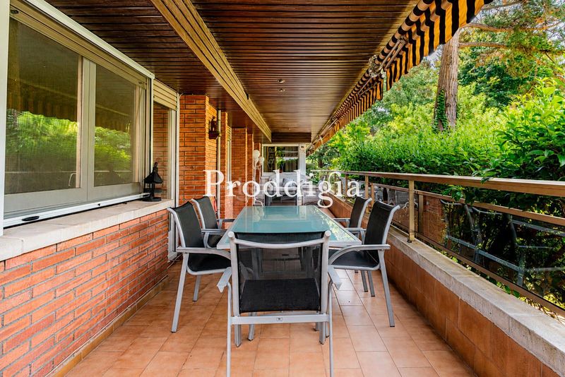 Foto 92049e20-8062-4b65-a2f3-6d6956e38a55. Pis amb calefacció aparcament piscina a Eixample Sant Cugat del Vallès