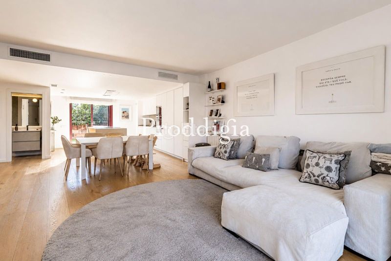 Foto d0f73ab8-626f-4baa-b775-3c994231c3d3. Casa adossada amb aparcament piscina a Ca n´Oriol Rubí