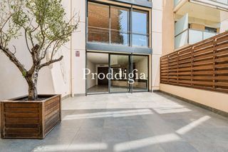 Casa  Major de sarrià. Casa vertical, con terrazas privadas y 3 plazas de parking en sa