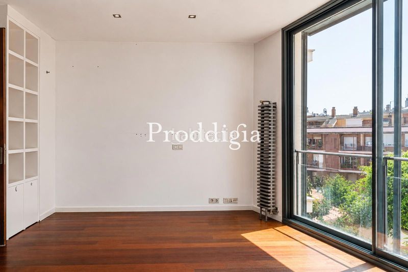 Foto 42814f1f-79b2-42b2-95f8-c401ae4e9d7f. Casa amb calefacció aparcament a Sarrià Barcelona