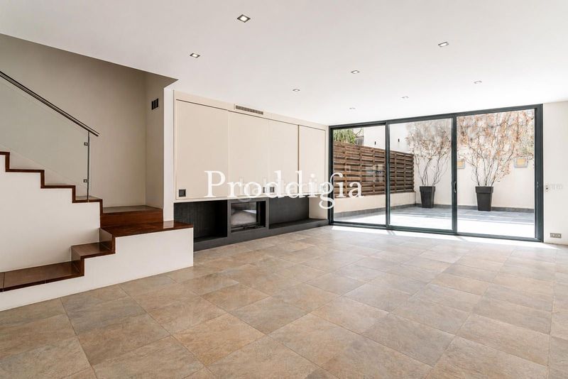 Foto 43725482-6b32-4e54-a963-59b1efa709a0. Casa amb calefacció aparcament a Sarrià Barcelona