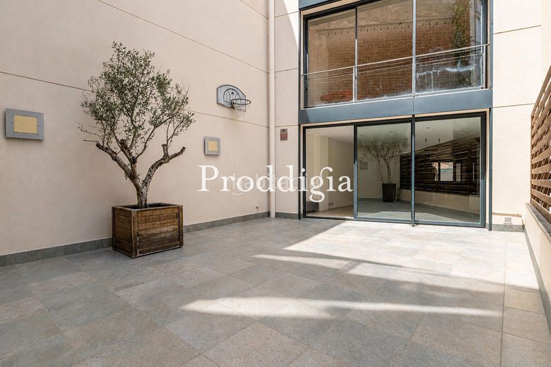 Foto 592a4a0a-bec8-4884-928d-22f52234a9a6. Casa amb calefacció aparcament a Sarrià Barcelona