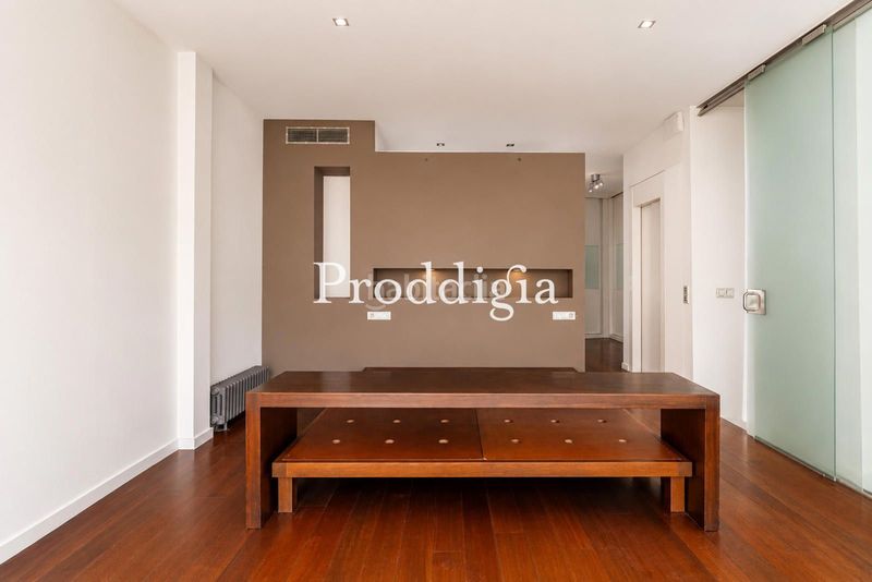 Foto 663983c6-5f20-45d0-a2aa-552de878894d. Casa amb calefacció aparcament a Sarrià Barcelona