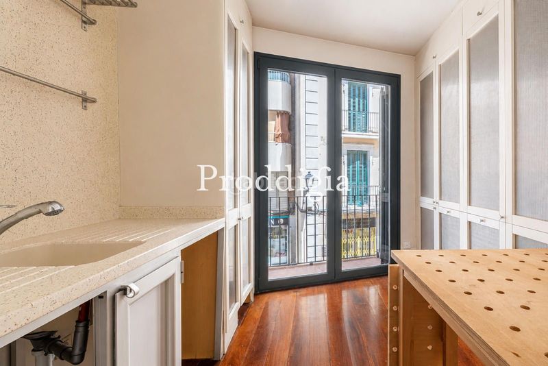 Foto a985109d-6ba4-4fef-84d3-0c48835d3821. Casa amb calefacció aparcament a Sarrià Barcelona