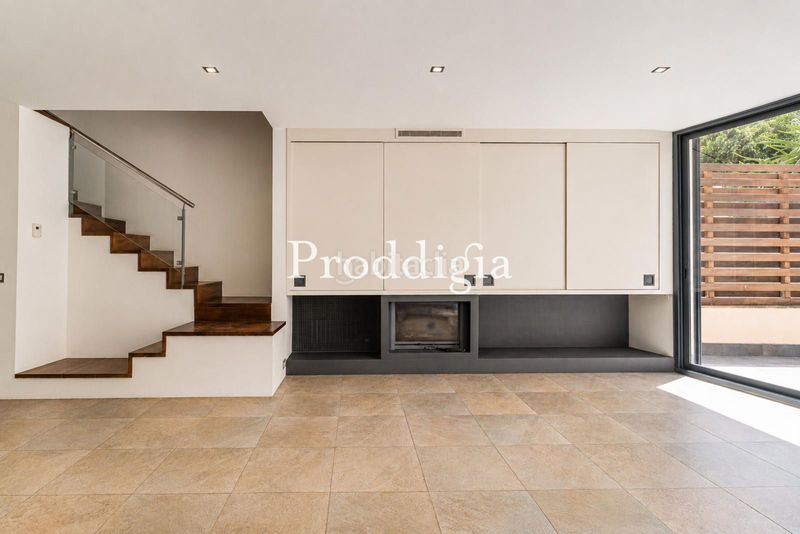 Foto e2dbf0ca-bd0b-43de-a31e-f8109740bd99. Casa amb calefacció aparcament a Sarrià Barcelona