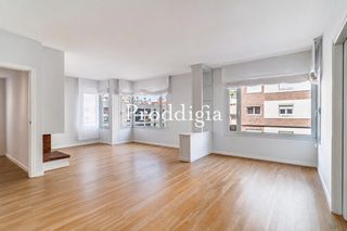 Lloguer Pis  Via augusta. Magnifica vivienda  de 165m