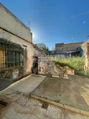 Casa aparellada a Centro. Casa en venta en alcalá de guadaira