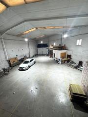 Local Comercial en La Paz. Nave en venta en alcal de guadaira