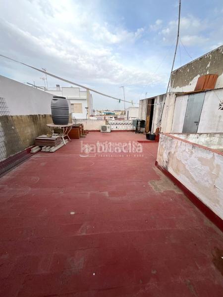 Foto fefa8e39-d8d1-47cc-b187-4a0c85f49943. Casa pareada casa en venta en Centro Alcalá de Guadaira