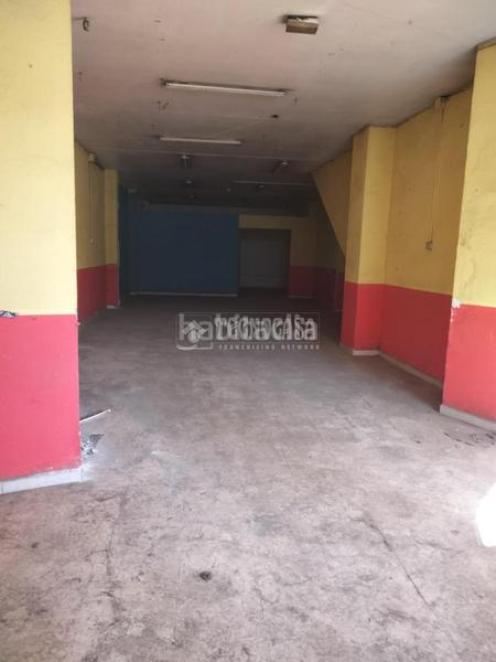 Foto 62c73341-d914-4d7e-927b-99fe5a6e7205. Local comercial a Centro Alcalá de Guadaira