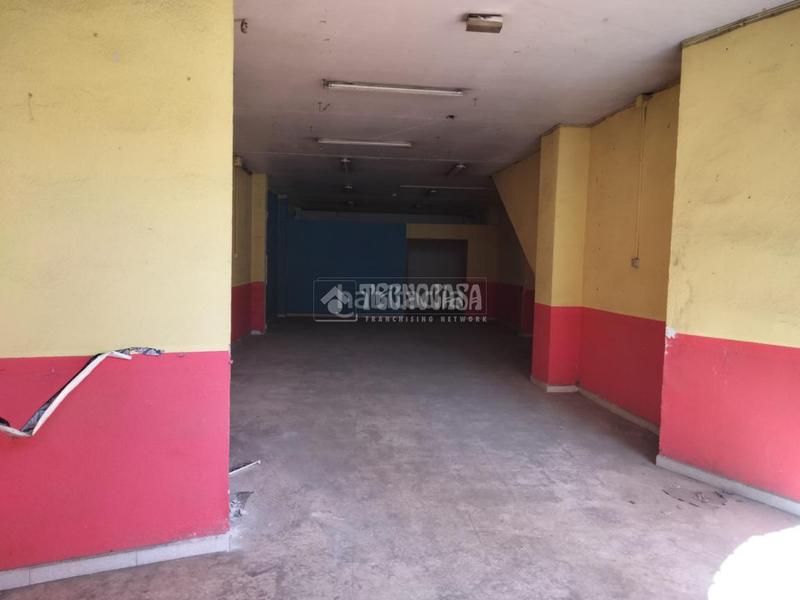 Foto 6a7c51f9-4746-420e-b9d4-eb7f7bc2e205. Local comercial a Centro Alcalá de Guadaira