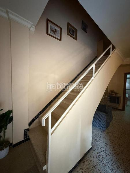 Foto f3ed8a1a-e7a4-4f2a-af5f-42ce9b8b1b9b. Casa  en venta en Mairena del Alcor