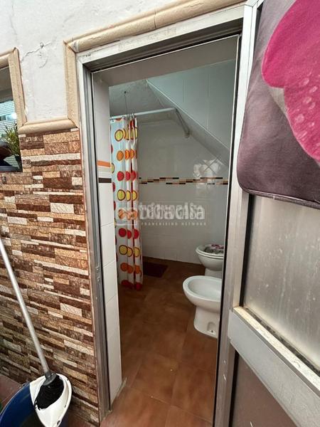 Foto 33c0a5f2-2982-4463-81e9-5479c3ea2fa2. Casa aparellada a Centro Alcalá de Guadaira