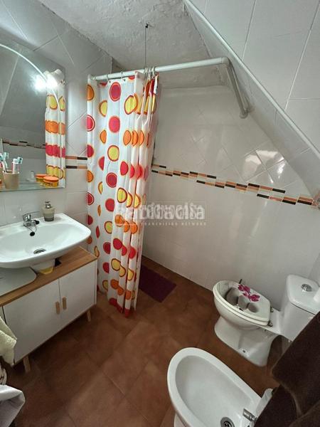 Foto 389279fa-b88b-4d24-a717-a9775e3df30e. Casa aparellada a Centro Alcalá de Guadaira