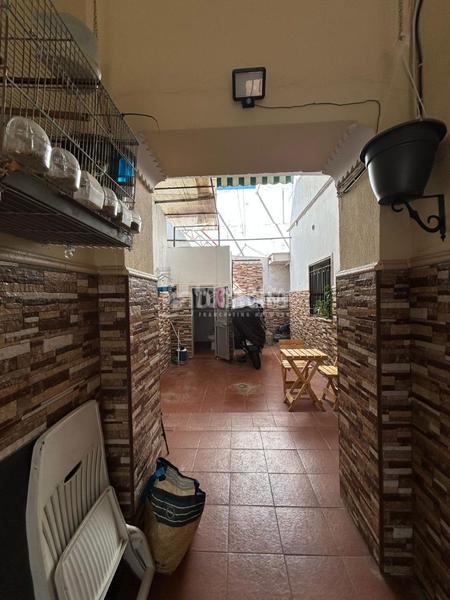 Foto 9eb626eb-48f5-4bce-93ca-4a898226a9d2. Casa aparellada a Centro Alcalá de Guadaira