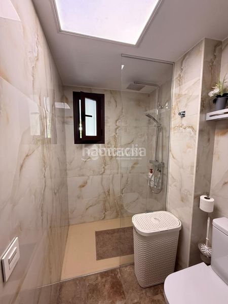 Foto c14a7c3d-6a79-4d0d-b62f-7f3230fe5a92. Towny house in La Paz Alcalá de Guadaira