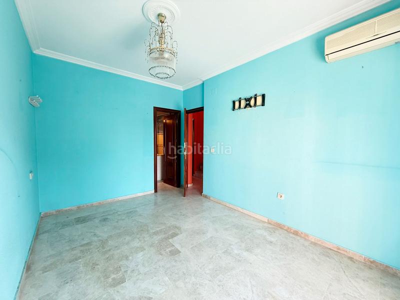 Foto a47b6730-c0c9-4f40-84a0-e1340d3e43d5. Casa adosada estupendo y espacioso adosado en Castilleja de Guzmán