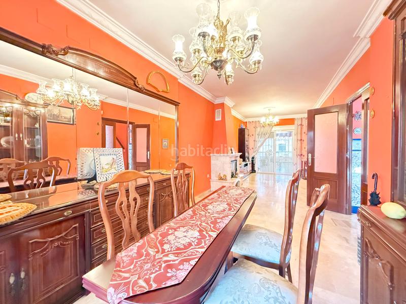 Foto afaa0952-a9b7-4aa6-a899-757e5a53ba5b. Casa adosada estupendo y espacioso adosado en Castilleja de Guzmán