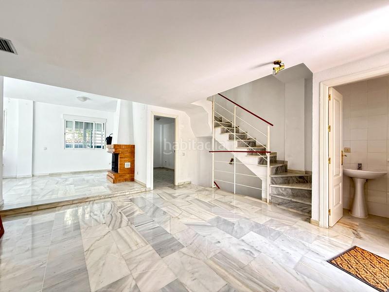 Foto 20650c8b-c239-4f9d-9245-940e362badee. Reihenhaus mit parking in Ciudad Aljarafe Mairena del Aljarafe