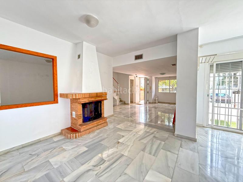 Foto 89e7f01b-bbd8-4186-8d7a-7ece0fa101d8. Reihenhaus mit parking in Ciudad Aljarafe Mairena del Aljarafe