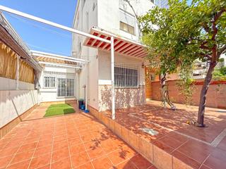 Casa adossada a Ciudad Aljarafe. Magnífica casa adosada junto al colegio santa maría del valle