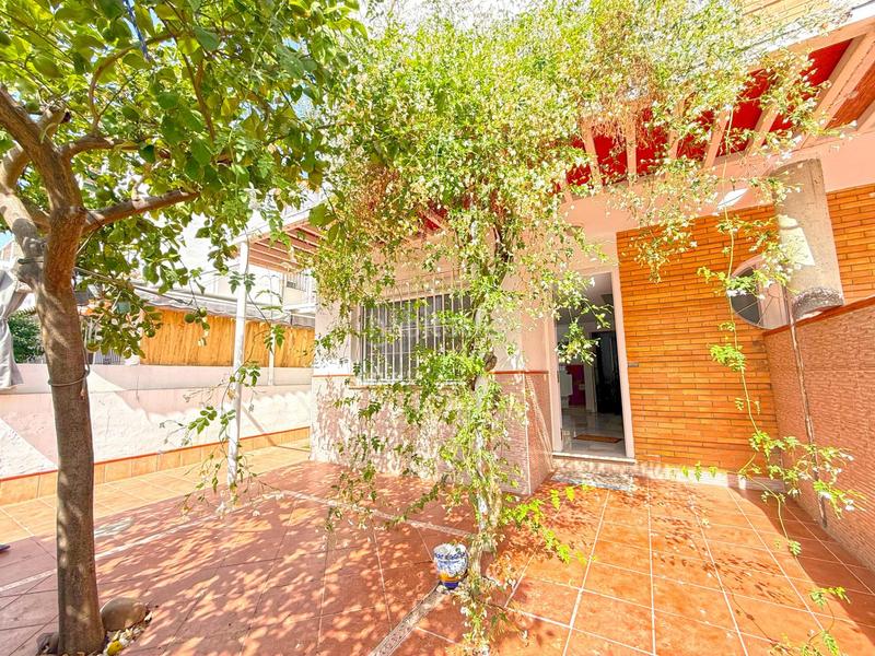 Foto aa10468b-5139-4bf6-81a2-e8b101a69fb8. Reihenhaus mit parking in Ciudad Aljarafe Mairena del Aljarafe