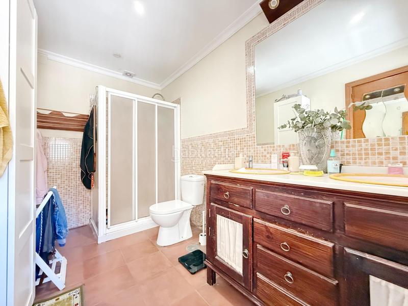 Foto 7d3c3549-b0fb-47ab-a14e-60bf21137634. Casa adossada a San Julián Sevilla