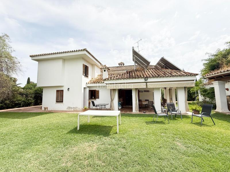 Foto 4af20fe1-b000-45f9-b056-eaa334db8e05. Casa con parcheggio piscina in Simon Verde Mairena del Aljarafe
