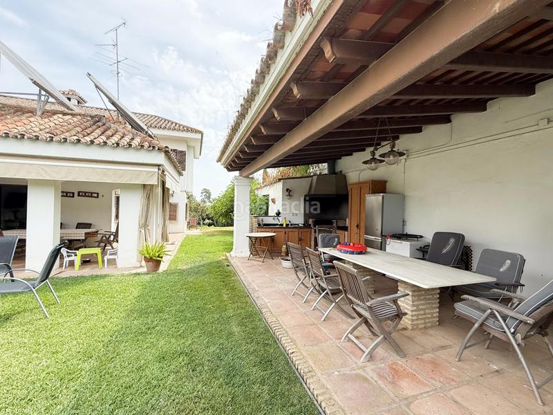 Foto 75664eb2-7006-4f89-b86f-bfbd3fddc7fb. Casa con parcheggio piscina in Simon Verde Mairena del Aljarafe