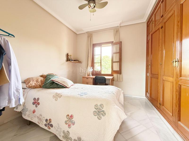 Foto cff76133-ed49-4120-8d48-5535d9ecfa77. Casa con parcheggio piscina in Simon Verde Mairena del Aljarafe