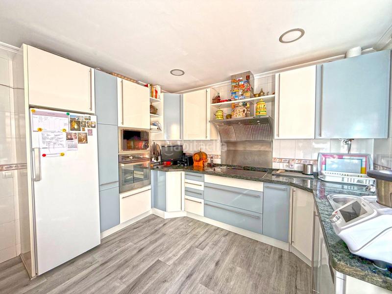 Foto 079b758f-39e5-4006-8e91-a96b59775fcc. Casa aparellada a Espartinas pueblo Espartinas