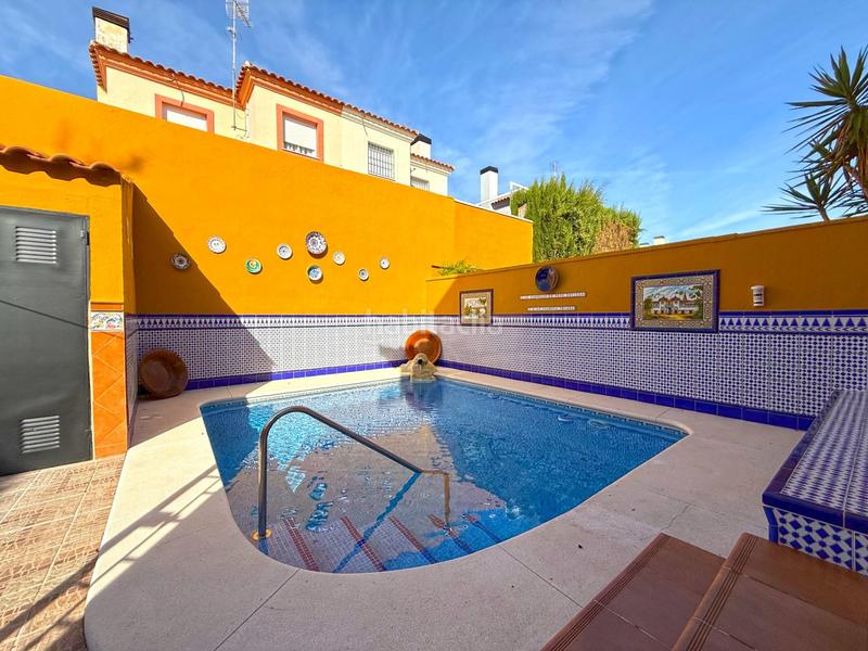 Foto 8946c08d-2f21-46da-8965-841ad0a92b23. Casa aparellada a Espartinas pueblo Espartinas