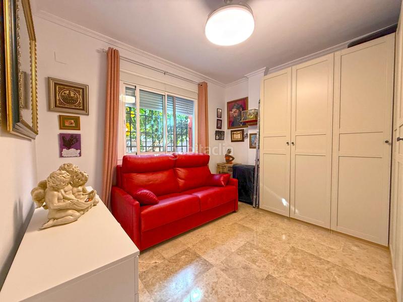 Foto fa99e69b-1632-49cb-a60a-d84671bdd816. Casa aparellada a Espartinas pueblo Espartinas