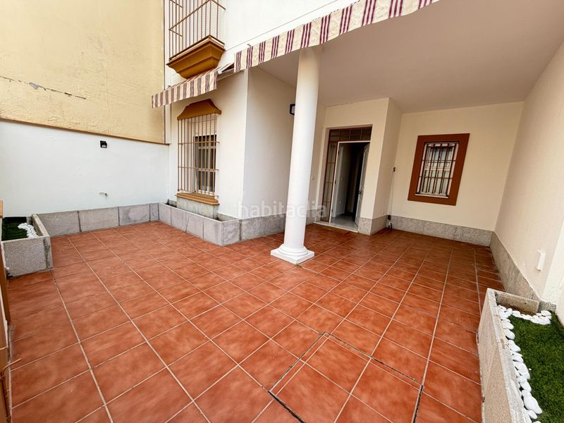 Foto cfbfe933-05eb-4810-97aa-ba3194c9914d. Casa adossada a Rinconada (La)