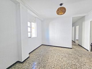 Edifici a Coria del Río. Edificio en coria del rio ideal para inversores