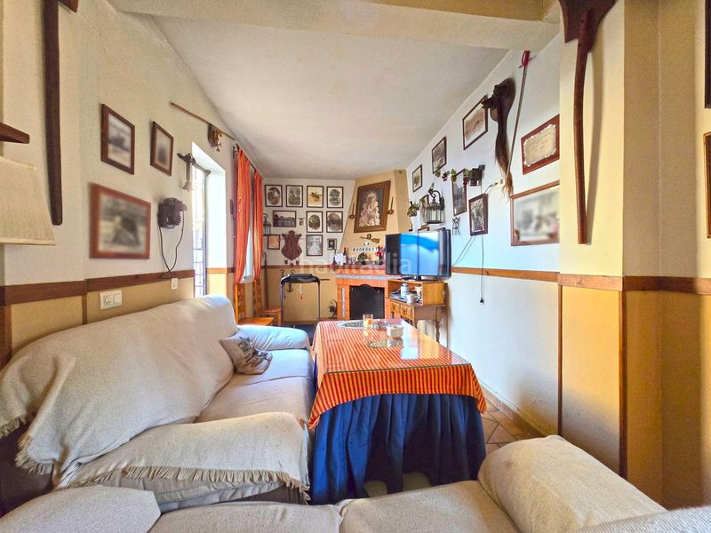 Foto 5e98c4c3-1805-4426-8a91-f14c97c10959. Casa aparellada a Espartinas pueblo Espartinas