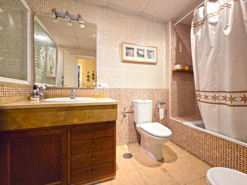 Foto f8bdbb90-2a24-4b81-854c-8614a31e437a. Casa aparellada amb aparcament piscina a Espartinas pueblo Espartinas