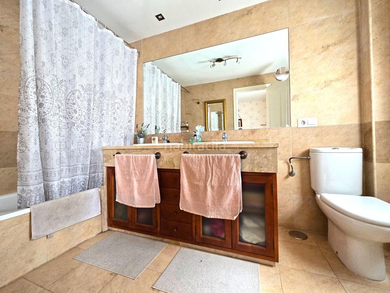 Foto ff9f6d6f-3861-442e-8100-4d737842488e. Casa aparellada amb aparcament piscina a Espartinas pueblo Espartinas