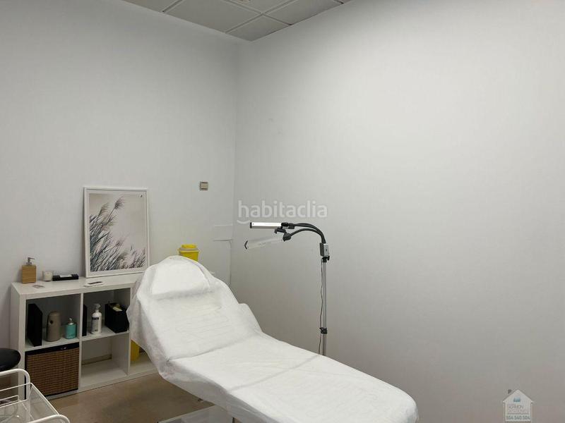 Foto dc56ef2a-6bc1-48e4-980e-1c63e0bbb81a. Bureau avec parking dans Arco Norte - Avda España Dos Hermanas