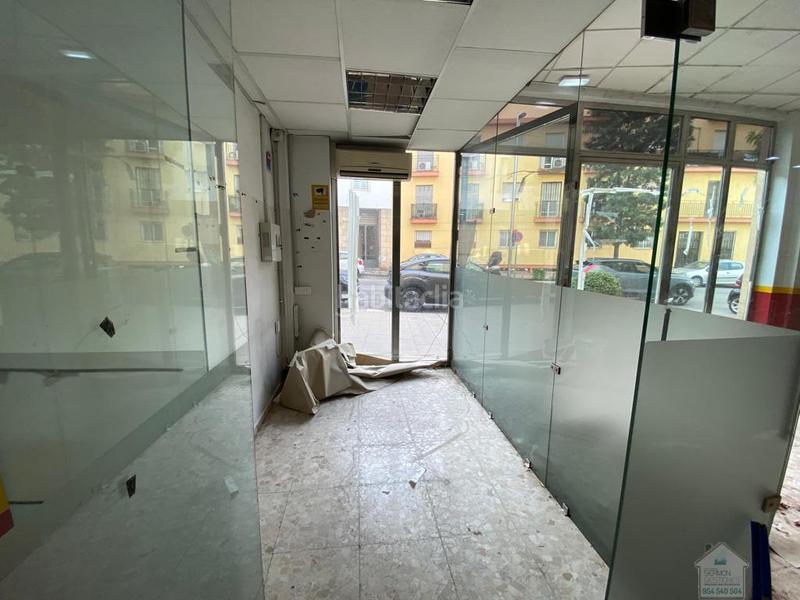 Foto fee147b6-d874-4775-8d11-e518b8b3aed4. Local comercial a Centro Alcalá de Guadaira