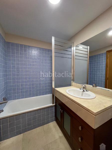 Foto 8fe58967-8aa4-4bd1-83e9-b78762932866. Affitto chalet con riscaldamento parcheggio piscina in Alcalá de Guadaira