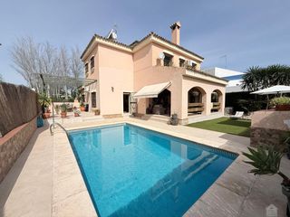 Xalet a El Arenal - La Pólvora. Dos hermanaschalet