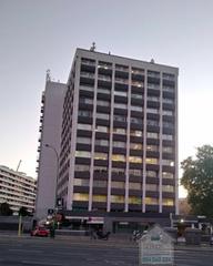 Oficina en La Buhaira. Sevillaoficina