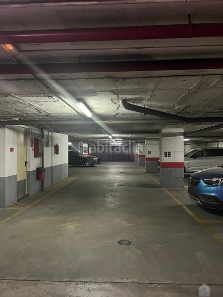 Foto 925e1e07-0b68-495d-b456-f12b266080fd. Parking coche garaje en La Buhaira Sevilla
