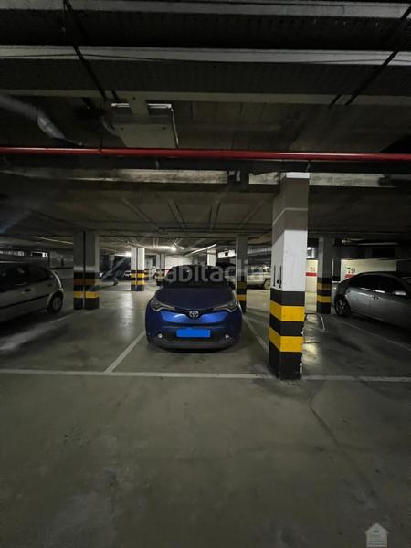 Foto ac3b8373-4673-4312-b2cf-ba2d7b5a16b0. Car parking in Gines