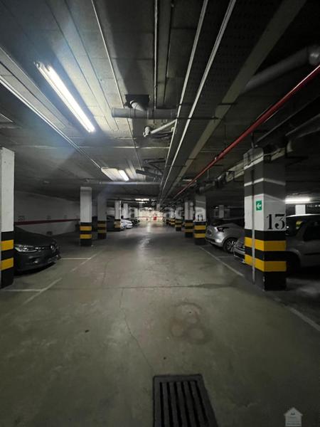Foto e79b9fa3-7172-45cc-a0ae-a93ad6a79214. Car parking in Gines