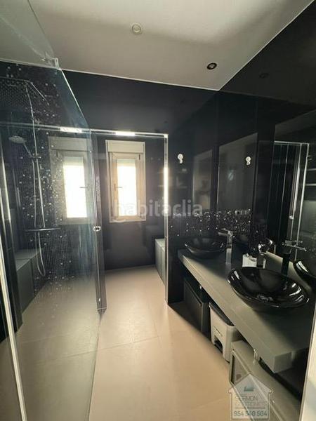 Foto 2a2a9383-580a-4988-a90d-b81d59513afe. Rent chalet with heating parking pool in Olivar de Quintos Montequinto