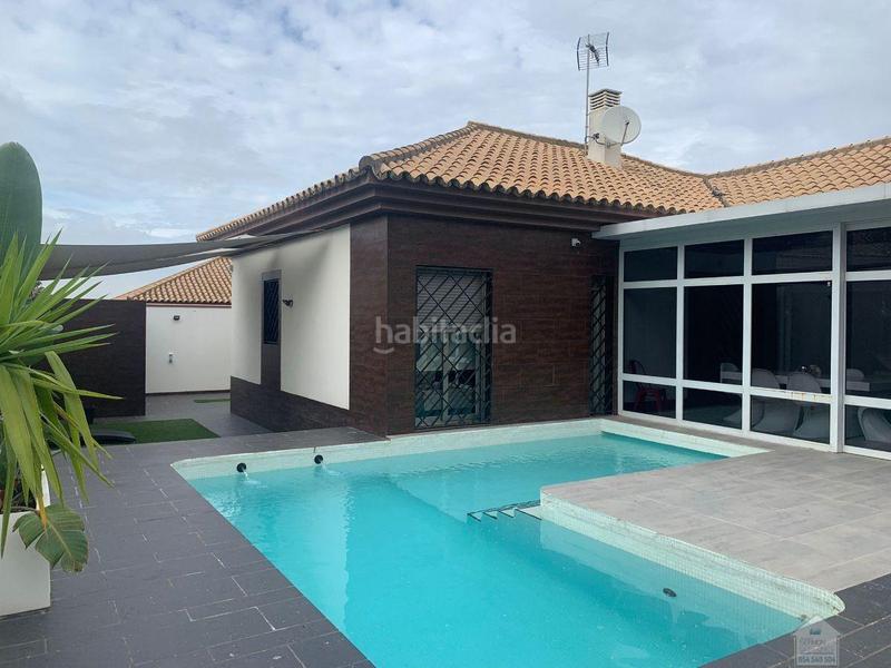 Foto b23fd011-e658-4cd3-9485-15e75c699ad3. Rent chalet with heating parking pool in Olivar de Quintos Montequinto