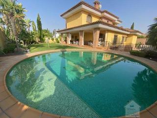 Xalet en Condequinto. Dos hermanaschalet